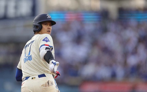 【MLB】「ショウヘイの今夜2本目」大谷翔平、右中間へ驚愕の“163キロ25号” 今季3度目マルチ本塁打に公式脱帽 画像