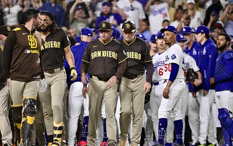 【MLB】ドジャース戦でついに乱闘騒ぎ……タティスJr.に死球で両チーム限界点　さらに大谷翔平にも再び死球 画像