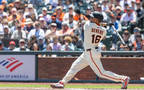 【MLB】成功も大失敗も…レッドソックス“スーパースター放出”の歴史　デバース移籍で試されるチーム方針 画像