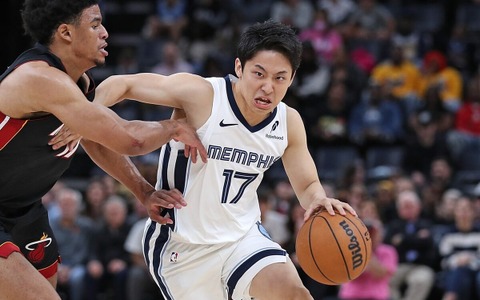 【NBA】河村勇輝、名門ブルズからのサマーリーグ参戦に識者注目「驚異的なパス能力」　グリズリーズの元同僚スターも反応「絆は死なない」 画像