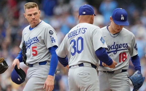【MLB】「いつものフリーマンじゃない」「投手陣の方が懸念」　地元メディアが急失速のドジャースについて激論 画像