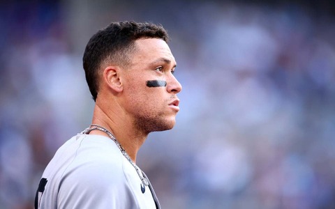 【MLB】「打撃はできる」右肘を痛めたジャッジ、DHとして出場直訴も……IL入りが決定　主砲離脱もヤンキースの補強方針に変更なし 画像