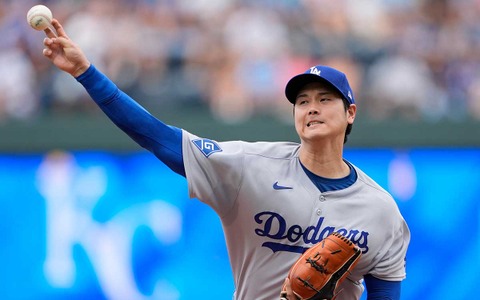 【MLB】「けいれん」で緊急降板した大谷翔平、東海岸の熱帯夜に参ったか ロバーツ監督「湿度のせいで体が……」と明かす 画像
