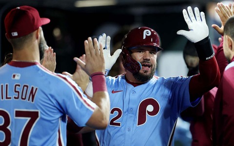 【MLB】“1試合4発”シュワーバー、力んで敗戦処理の野手から史上初の5本目ならず　「5本打った選手いるの？」とうっかり聞いてしまい…… 画像