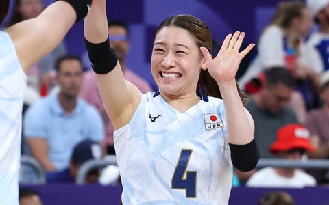 「174センチの女王」石川真佑、“5部門で上位3位”の好成績でバレー女子日本代表を牽引　ベストOH受賞を海外ファンが祝福 画像