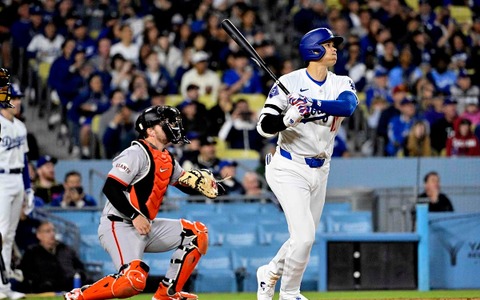 【MLB】大谷翔平「1番DH」スタメン　“CY賞左腕対決”で2試合ぶり52号アーチなるか、引退発表のカーショーが先発 画像