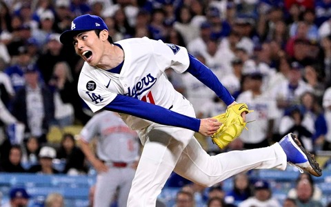 【MLB】「守護神・佐々木朗希」の圧巻投球にチームメートが舌を巻く　苦戦続きのスコットも「あいつは本当にえげつない」と呆れ顔 画像