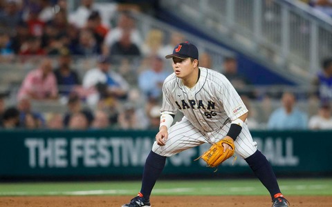 【MLB】「三塁は村上宗隆も選択肢」米メディア、強豪フィリーズの動向を予想　ブレグマン、ビジェットとともに獲得候補に挙げる 画像