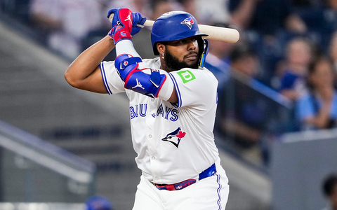 【MLB】「カナダ野球界の象徴」ゲレーロJr.のPS活躍に米記者が太鼓判　ブルージェイズの命運握る大谷翔平の“元ライバル” 画像