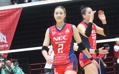 佐藤淑乃に垣間見たエースの責任感「タフな選手になれる」　指揮官も口にする絶大な信頼「外すという選択肢はない」【SVリーグ】 画像