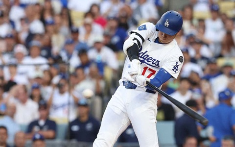 【MLB】大谷翔平、劣勢から“左腕攻略”左中間への値千金タイムリー二塁打　フリーマンの同点打で生還 画像