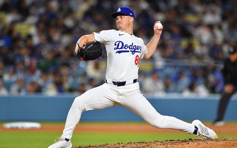 【MLB】WS18イニングの死闘……集中力を維持する秘訣は“もぐもぐタイム”にあった？ ド軍救援左腕はステーキで豪快に栄養補給 画像