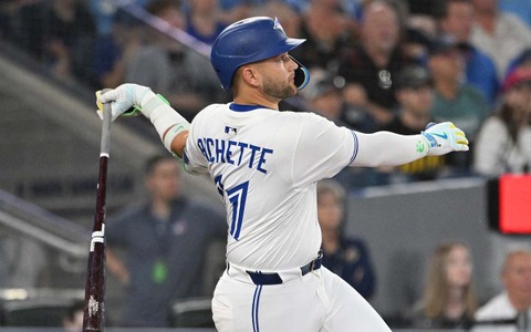 【MLB】満身創痍のブルージェイズ、生え抜きビシェットが値千金の先制3ラン「鳥肌が立った」　中3日の大谷翔平を攻略 画像