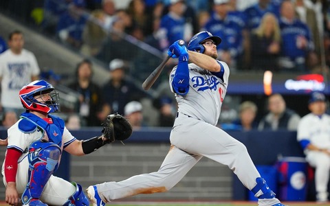 【MLB】ドジャース、終盤劣勢からマンシーの本塁打で「1点差」　最終回には大谷翔平にも打席……逆転世界一なるか 画像