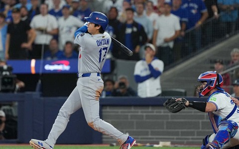 【MLB】大谷翔平、逆転世界一へ163キロ右前打&マルチ安打で奮闘　投手では3回途中KOも、バットでドジャースを牽引 画像