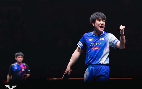 張本智和、世界2位・林詩棟との1時間超えの激闘を制し決勝進出　中国勢撃破で悲願の戴冠へ「4度目の正直で絶対に優勝する」【WTTファイナルズ香港】 画像