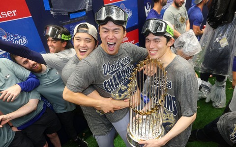 【MLB】ド軍を連覇に導いた“日本人トリオ”を公式絶賛　山本由伸が1位、大谷翔平3位　佐々木朗希は「日本の天才」と称賛 画像