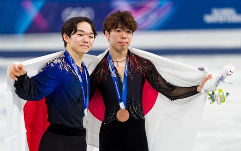 【ミラノ五輪】「一緒に戦ってきた仲間が……」2大会連続銀メダルの鍵山優真、佐藤駿との“ダブル表彰台”に笑顔「感慨深い」 画像