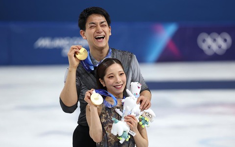 【ミラノ五輪】“りくりゅう”が見せた完璧演技に拍手喝采「最も劇的な逆転劇」　日本史上初のペア金獲得で「歴史を塗り替えた」 画像