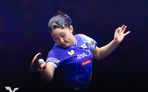張本美和、新全日本女王が大藤沙月に貫録ストレート勝ち　日本勢ベスト8一番乗りの17歳が優勝争いに参戦へ【シンガポールスマッシュ】 画像