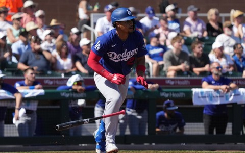 【MLB】「春のサプライズ」ドジャースの“二塁手争い”にまさかの展開　エドマン代役を射止めたのは……31歳のキャンプ招待選手か 画像