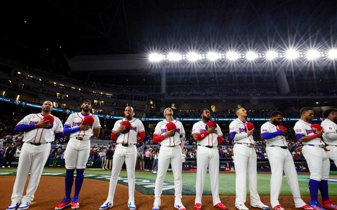 【WBC2026】弱冠22歳がロッカーでスター軍団に熱い檄…“ドミニカの本気”が伝わる鼓舞シーンが話題　激戦翌日も休日返上で練習実施 画像