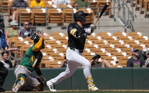 【MLB】「完璧だった」村上宗隆、OP戦で“確信歩き”の特大弾　WBCを終えてチームに再合流……「スイング良くなっている」と手応え 画像