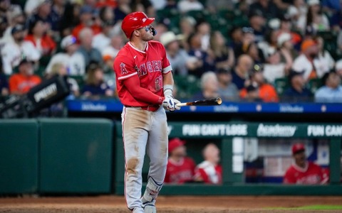 【MLB】「なんたってマイク・トラウト」大谷翔平の盟友が開幕戦で特大弾……盗塁も決めて完全復活をアピール「自分らしいプレーができた」 画像