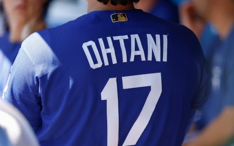 【MLB】球団史上初、ドジャースが今季のロード用ユニに“鮮やか”ドジャーブルーを採用　レプリカ大人気で早くも「ほぼ売り切れ」 画像