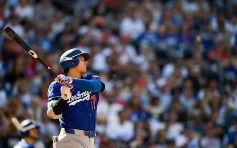 【MLB】逆転劇の口火、大谷翔平の今季初アーチで「みんなの肩の荷が下りた」　上位打線“4発10打点”にロバーツ監督ご満悦 画像