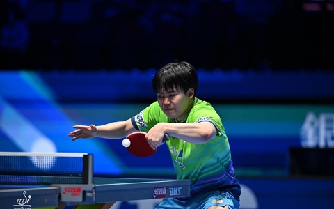 松島輝空、台湾エース・林昀儒とのフルゲーム激闘制す　サウスポー対決に初勝利の18歳が快進撃で優勝に王手【ITTF男女ワールドカップ】 画像