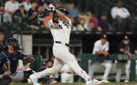 【MLB】「ムラカミが大不振から脱する」村上宗隆、復活の5号は右翼スタンドへの178キロ弾　9試合ぶり一打に“大谷マニア”も反応 画像