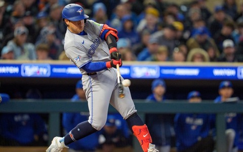 【MLB】1試合2本塁打の岡本和真は“絶口調”「試合前にケサディーヤを食べなかったから」　3発目を惜しくも逃した理由を珍説明 画像