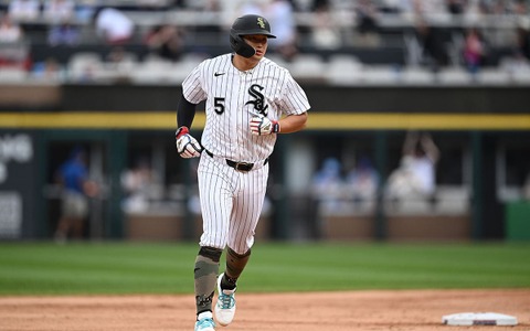 【MLB】村上宗隆、驚異の16・17号連発で「シカゴを駆け抜ける！」　現地識者も感嘆、メジャー自身初の2発でジャッジ超え 画像