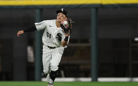 【MLB】西田陸浮がまたやった、延長戦の窮地を救う“スーパースロー”に本拠地熱狂「2試合連続ルーキーの補殺だ、オーマイガー」 画像