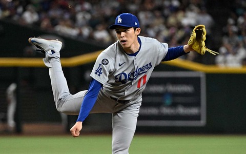 【MLB】「いい試金石」再び制球難に陥った佐々木朗希をロバーツ監督擁護……「どう立て直すかが大事」と次回登板に期待 画像