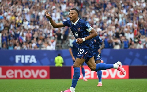 仏代表ムバッペが狙う“史上初”の偉業とは？　27歳で到達した驚異の100試合60得点40アシスト、伝説超えへ高まる期待【北中米W杯】 画像