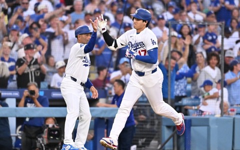 【MLB】“逆転19号2ラン”大谷翔平、3安打4打点で好打連発　米記者安堵の猛打賞「上腕二頭筋の負傷は問題なし」 画像