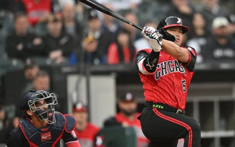 【MLB】「だからムネはオールスターなんだ」村上宗隆、復帰初戦でダメ押し適時打＆横っ飛び好捕　“夢の舞台”選出で同僚から祝福 画像