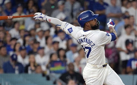 【MLB】ドジャースに新たな動き？テオスカー放出の可能性　米敏腕記者の発言が発端……地元メディアは大反対「対左の数少ない強力な右打者だ」 画像