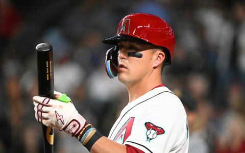 【MLB】トレード期限の敗者は……「ヌートバーの獲得に留まったDバックス」　米メディアが総括「唯一の補強が4番手外野手」と厳しく指摘 画像