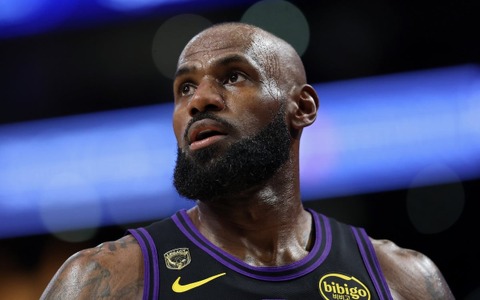 【NBA】「レブロン、八村塁の代わりを獲得できていない」レイカーズの補強に疑問の声……「今オフの負け組」という指摘も 画像