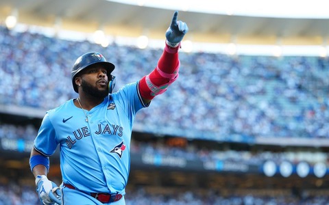 【MLB】ゲレーロJr.に起きた信じられない異変「本拠地ノーアーチで1年経過」　今季115試合出場でわずか7本塁打の悪夢…… 画像