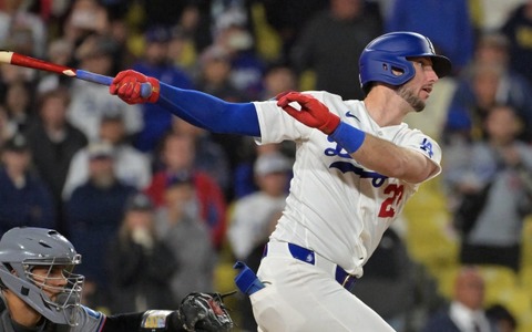 【MLB】「心から信頼している」ベッツ＆ロハス、不振のタッカーに寄り添う姿勢を鮮明に　「支える仲間がいると感じてほしい」 画像