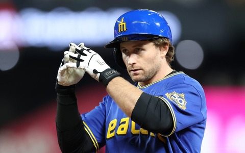 【MLB】マリナーズ新戦力ドノバン、不運なアクシデントの脳震とうが回復遅れ「ノックを受けても吐きそうになる」　打撃練習でヘルメット着用せず 画像