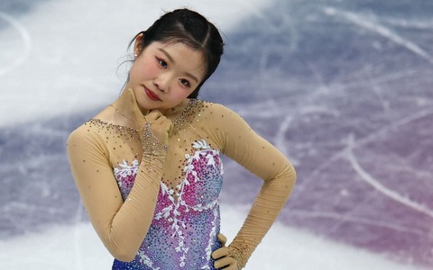 「もう天使だわ」18歳になった中井亜美、トレードマークの“首傾げポーズ”も披露……五輪祝賀会の様子を在籍校が公開【フィギュア】 画像