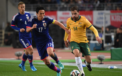 サッカー日本代表がオーストラリアに勝利、前半終了間際のシステム変更で流れ変える 画像