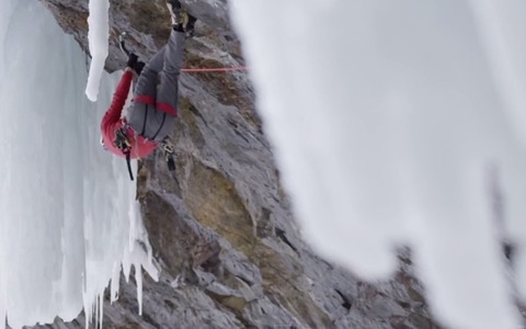 【クライミング】反り立つ氷柱の間を登る…絶景と未開の山を行く 画像