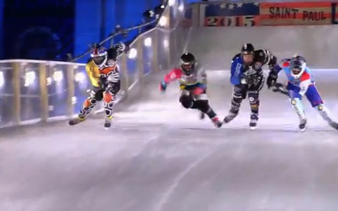 アイスホッケーとスケートショートトラックの要素を足して二で割ったタフなスピード競技…クラッシュドアイス 画像