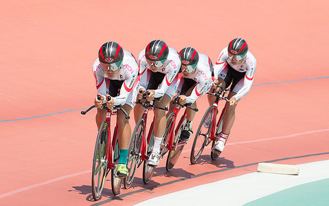 アジア選手権の男子エリートチームパーシュートで日本は予選3位 画像